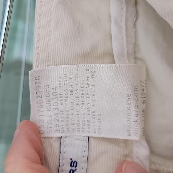 Dockers Khaki shorts Sz 12 - Picture 6 of 13